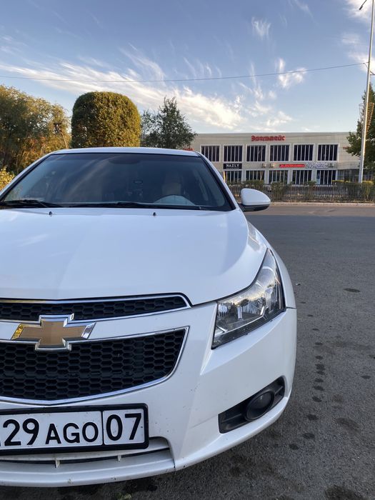 Продам шевроле круз
