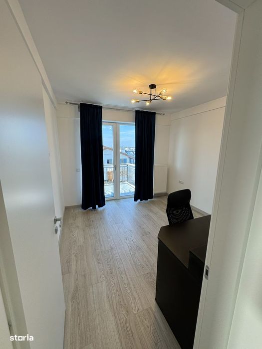 Apartament cu 3 camere, loc parcare, centrala, AC - zona Damila