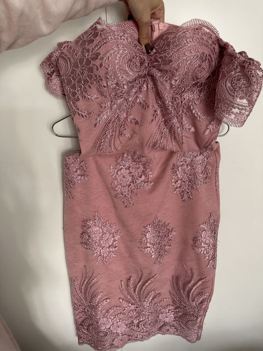 Rochie roz pudra