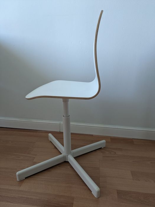 Детский стул IKEA ВАЛЬФРЕД белый