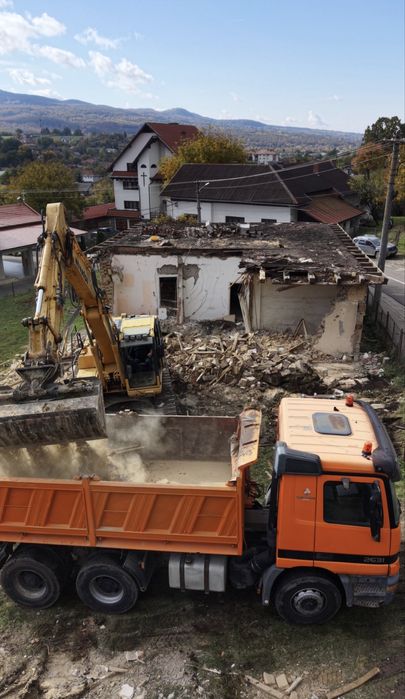 Lucrari de demolare si decopertare – Apartamente, case, pereti, moloz