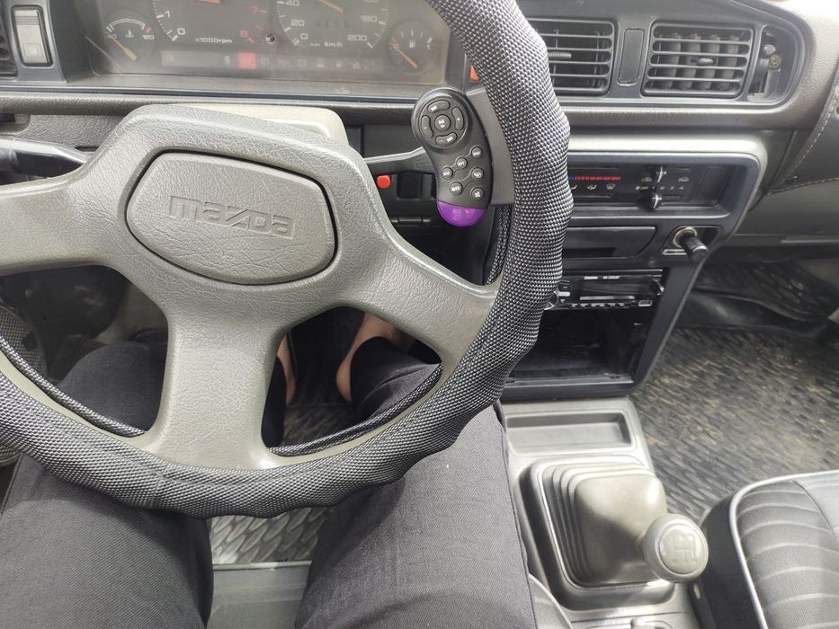 Mazda 626 sotiladi