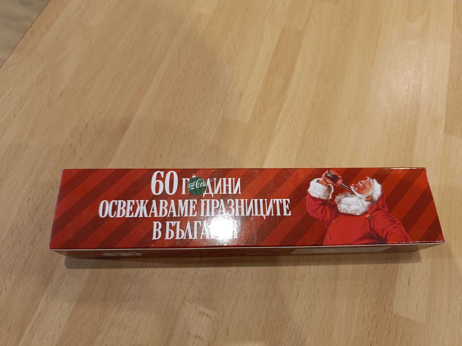 Игрушечная машинка