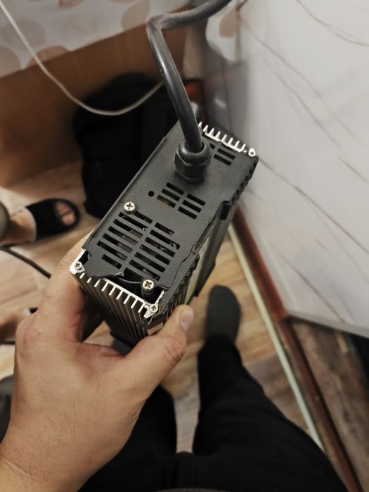 Быстрая зарядка для самоката