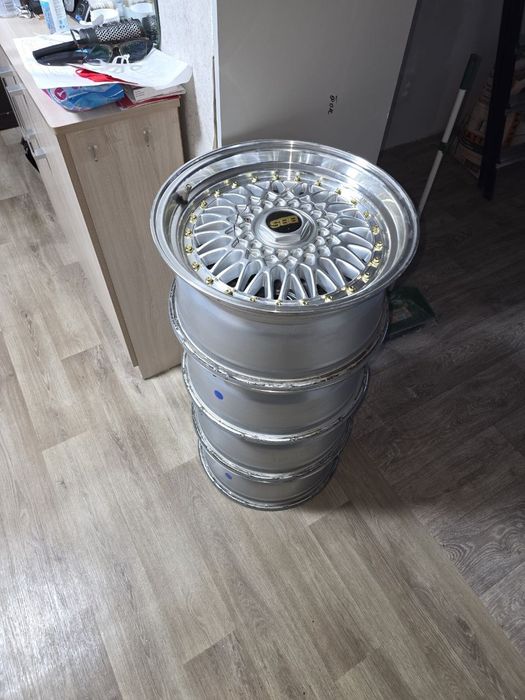 Продам диски R16 (4*100) (4*113)