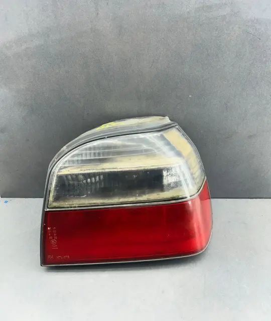 Lampa / Tripla stop dreapta pe aripa Volkswagen VW Golf 1993