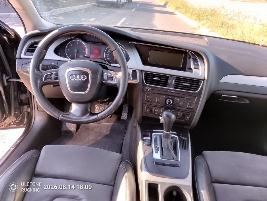 Audi A4 limuzina