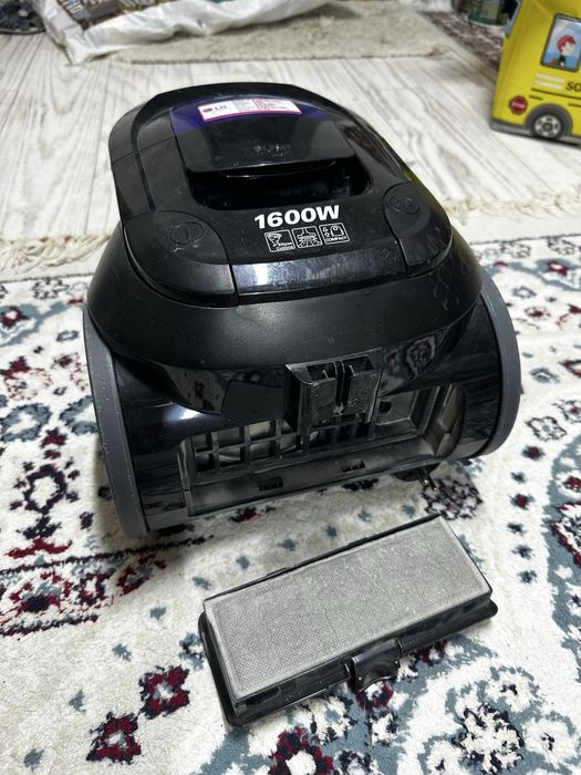 Пылесос LG-1600W