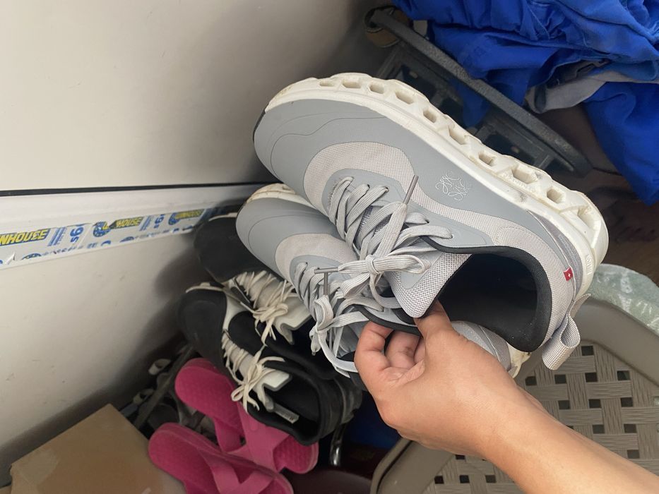 on cloud кроссовки 40-41 размер