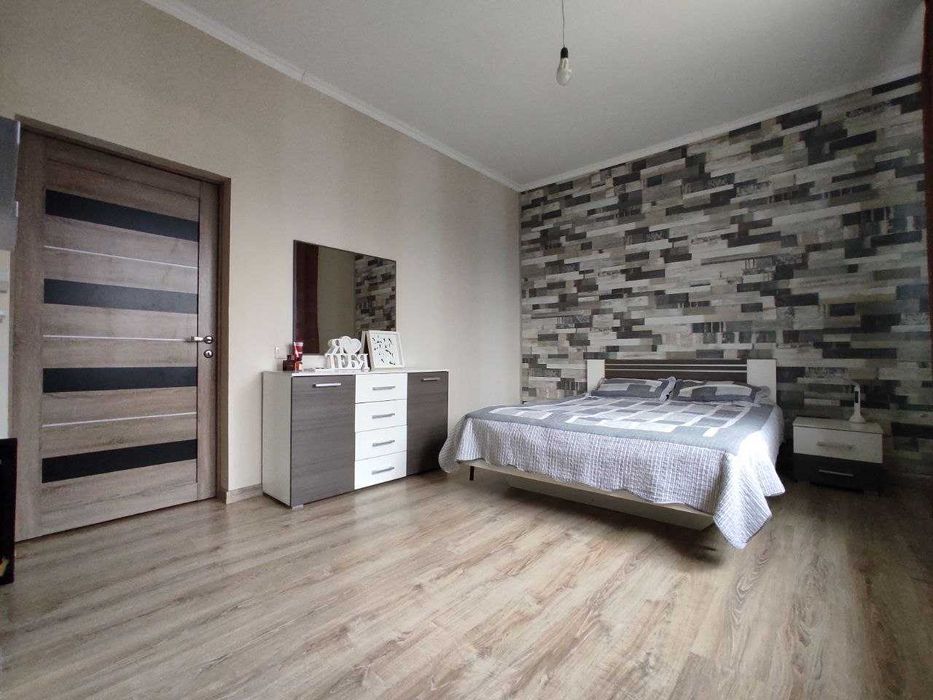 Продается 5 комнатный Дом