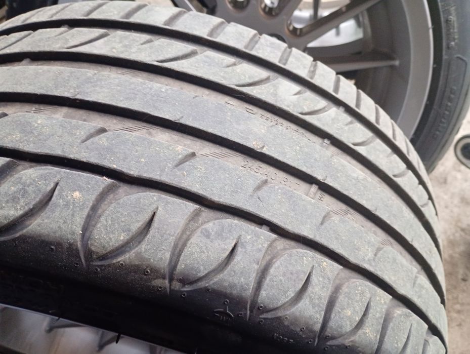 Vând cauciucuri 235/245 40 17 vara noi