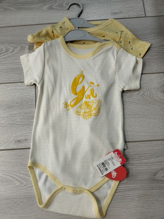 Продам детские вещи