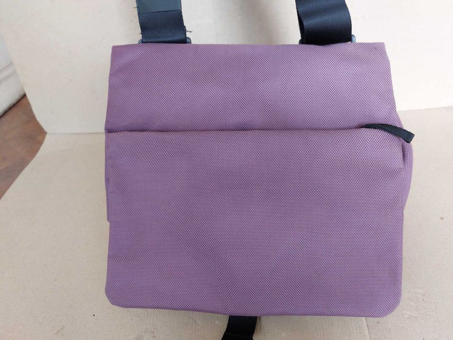 JOST дамска чанта НОВА