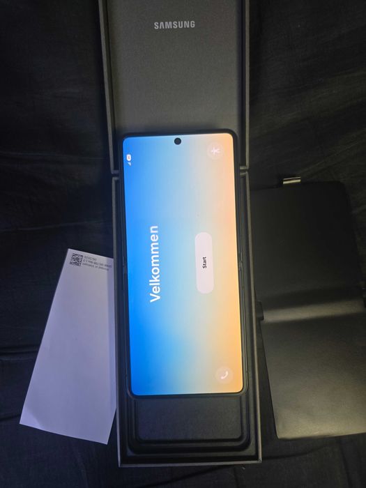 Samsung Galaxy Z flip 8 Graphite