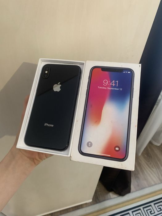 Продам iPhone X