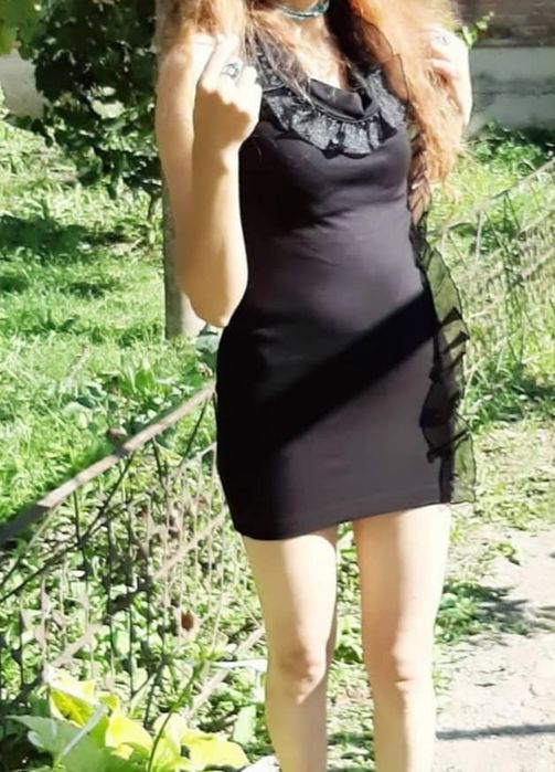 Vând rochițe elegante