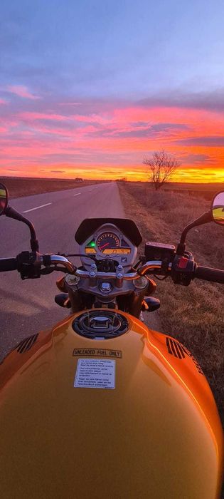 Honda Hornet 2008 + armura si genunchiere!