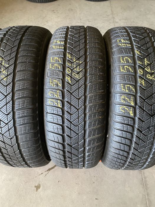 Anvelope iarna 225/55/17 Pirelli Sottozero 3 RFT 225 55 17 R17