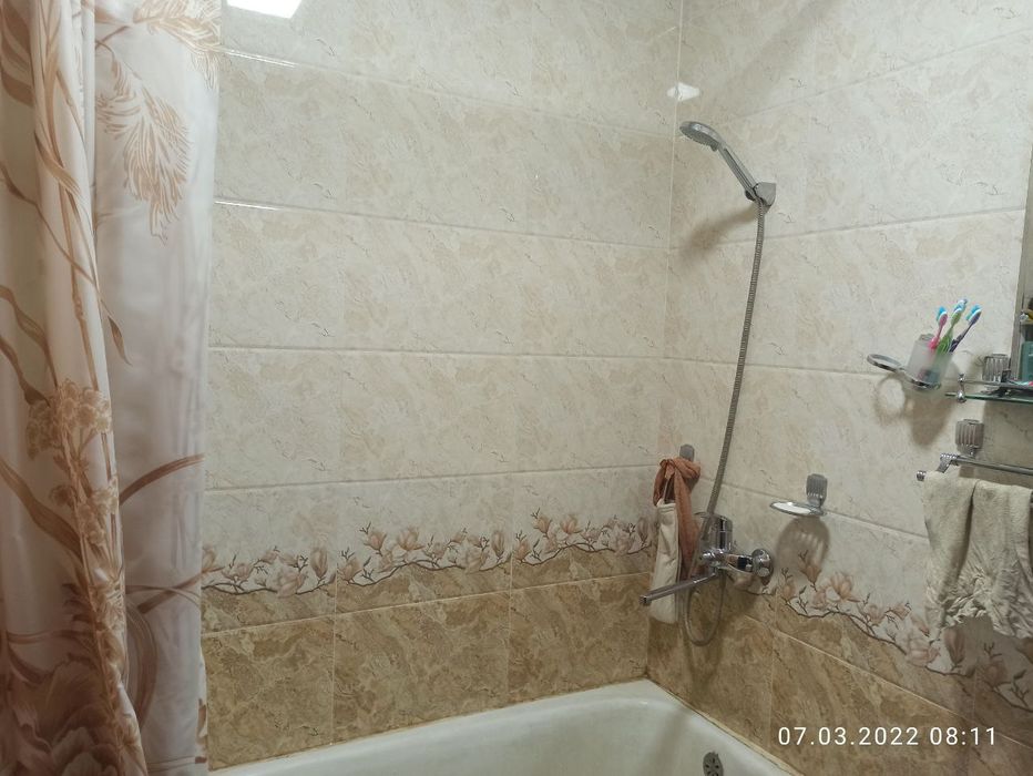 Srochna  sotiladi   3 xonali dom 78kv