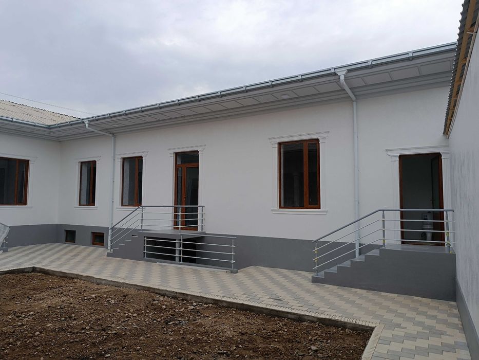 Yuksalishda xovli SOTILADI