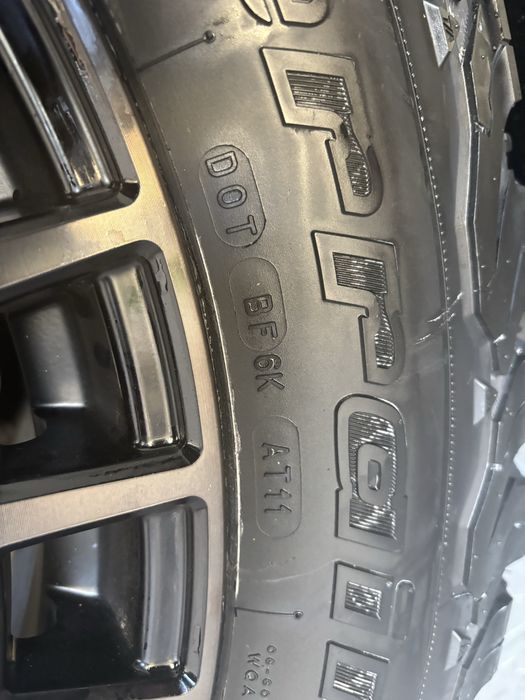 Продам шины 4 штуки.