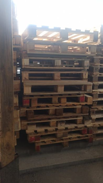 Принимаем палеты поддоны