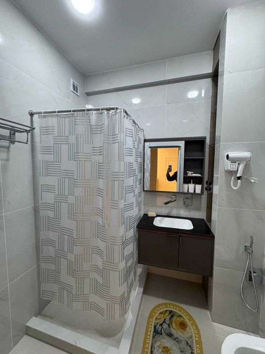 Шахар марказидан новостройка сотилади