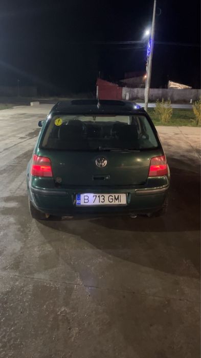 Vand golf 4 .1.6 105 cp toate actele la zi , fiscal pe loc