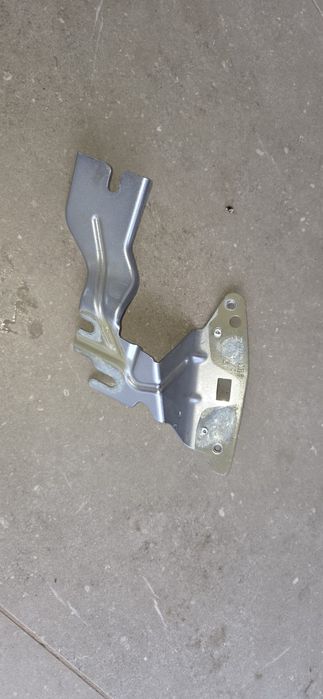 Suport aripa stanga,Peugeot 208