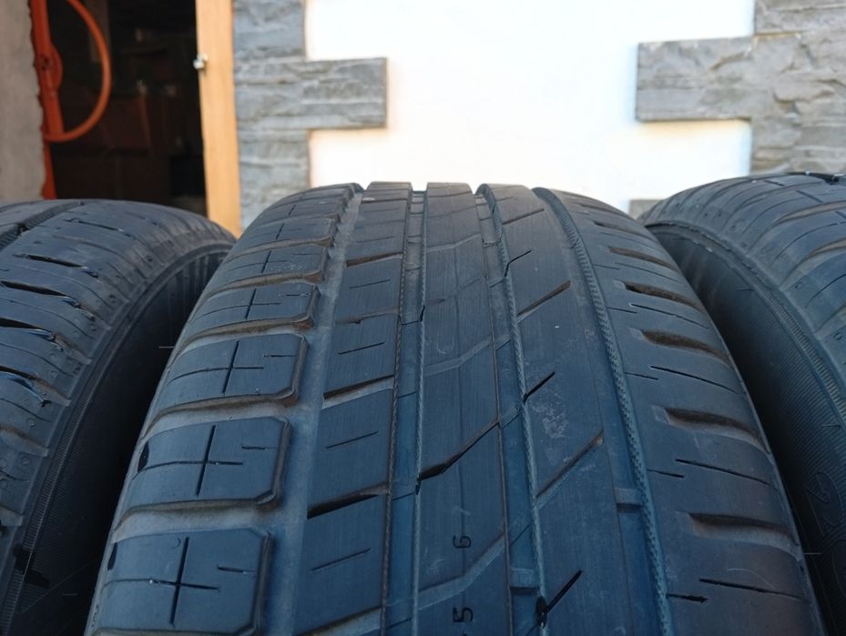 Продам шины Nokian 205/55/16