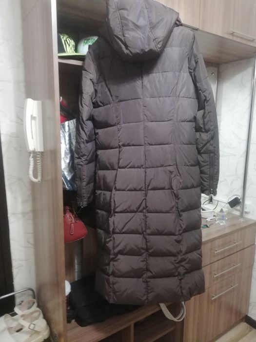 Пуховик зимний длинный