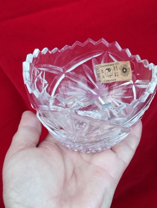 Хрустальные вазы вазочки