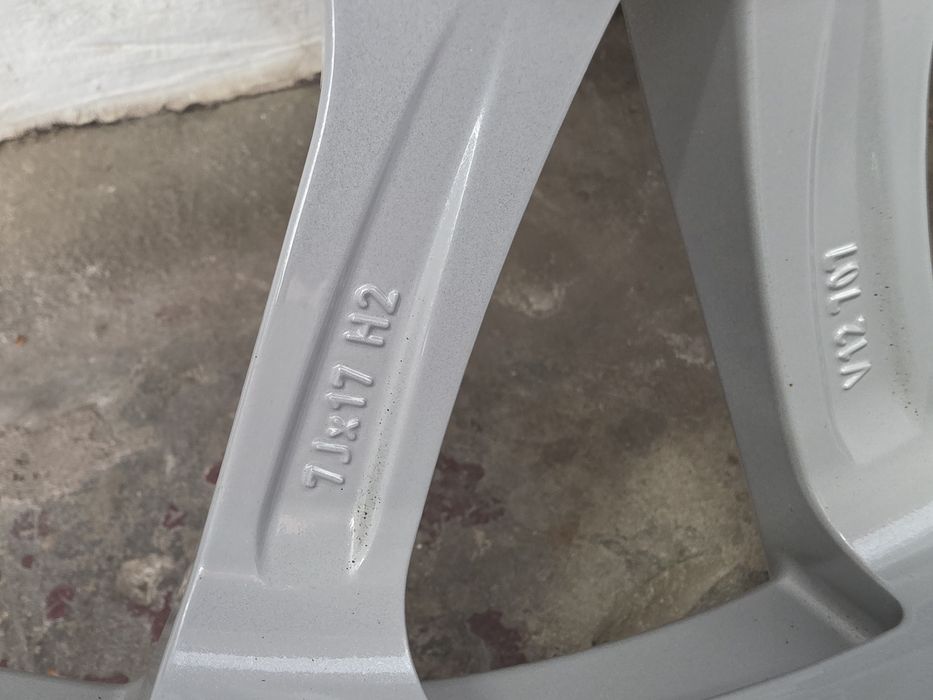 VW, Комплект 17" джанти Autec Valenti със зимни гуми Semperit 215/55 R17 (DOT 2023)