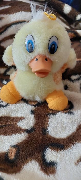 Мягкие игрушки, по 15000каждая