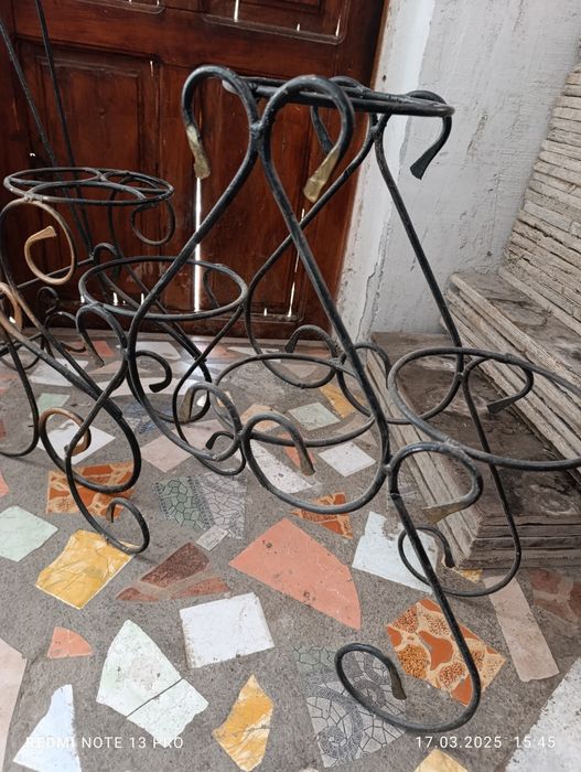 Цветочница из металла