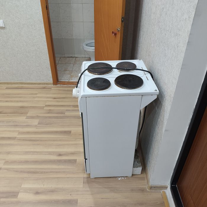 Продам электроплиту