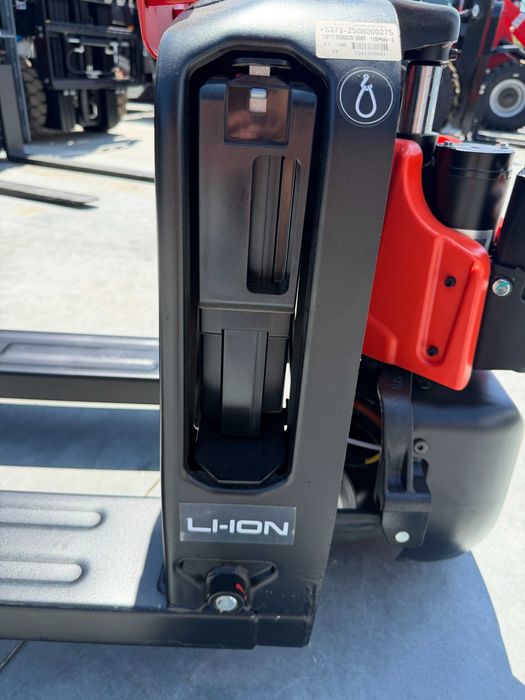 Transpaleta electrica Liza electrica LI-ION VALLIFT F4 1500KG