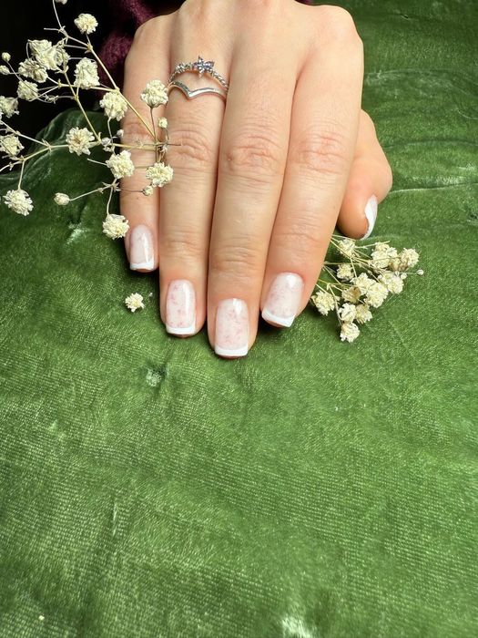 Unghii curate, elegante