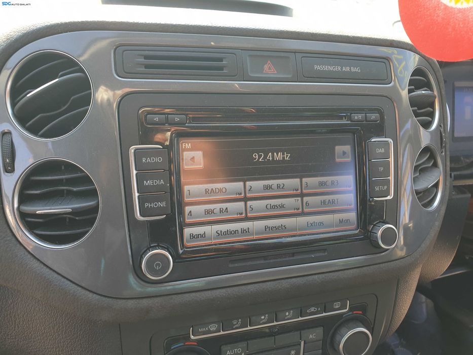 Navigatie Radio CD Player Volkswagen Golf 6 2008 - 2014 [K3845]