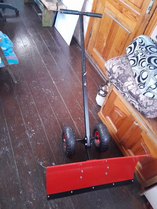 Снегоуборщик колесный