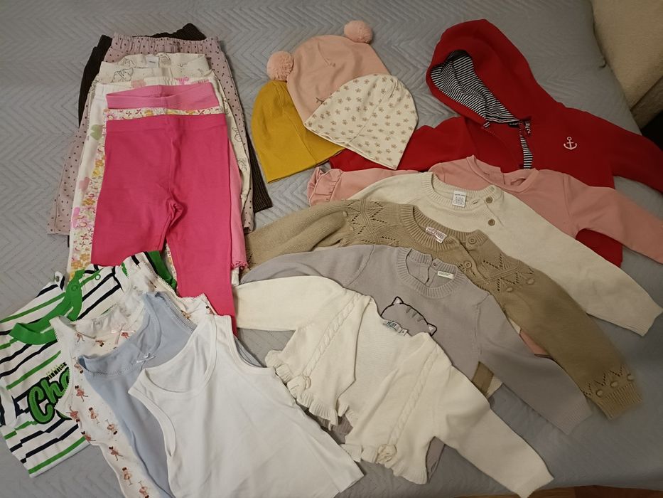 Lot 80 articole haine fetita 9-18luni