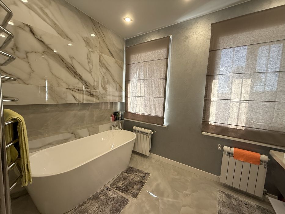 Продажа коттеджа в городе