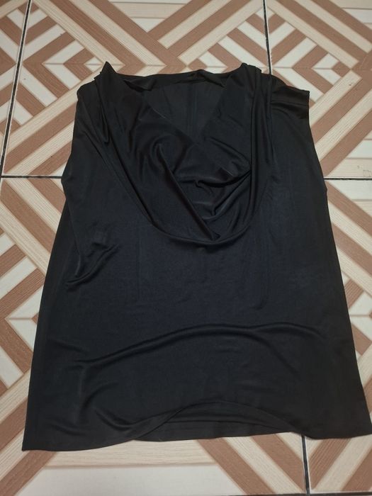 Продам женские блузки