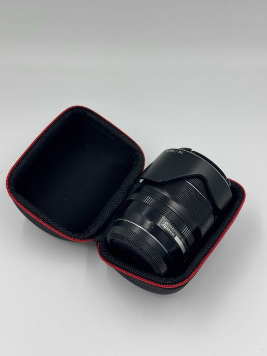 Fujifilm X-T30 cu două obiective