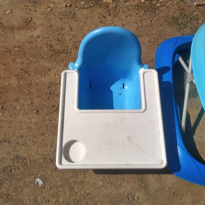 Продам столики для кормления ребенка