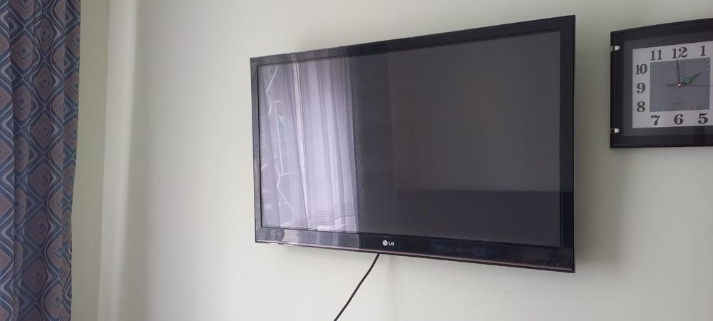 Продам телевизор