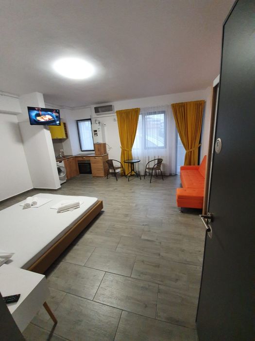 Proprietar închiriez / schimb / vand afacere la cheie 3 studiouri  Mamaia Nord + 3 parcări proprietate