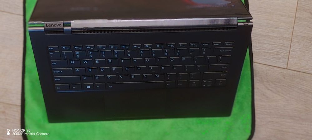 Laptop Yoga C930