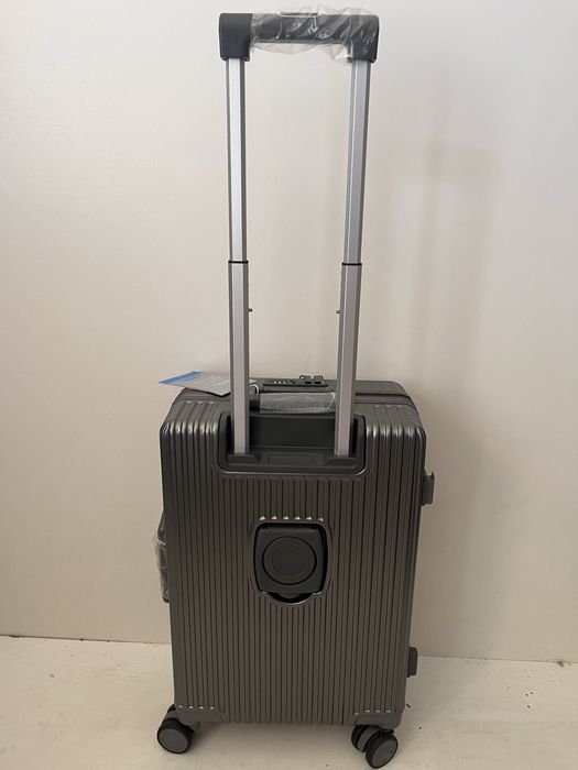 Луксозни куфари от поликарбонат /безплатна доставка/