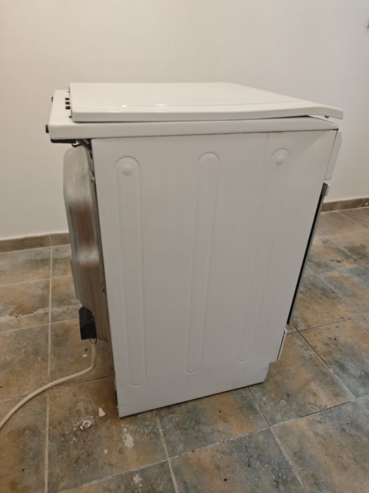 Готварска печка Indesit I5E52E(W) KZ – 50 см